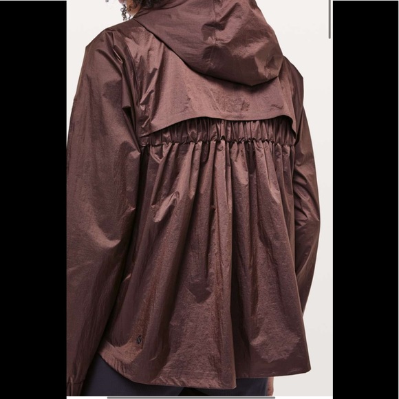 Lululemon Drizzle Down Jacket
Purple Taupe / Black - Picture 4 of 10